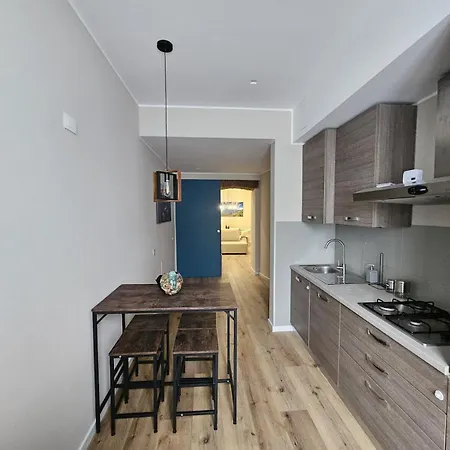 The Tower, Bellavita Appartement *