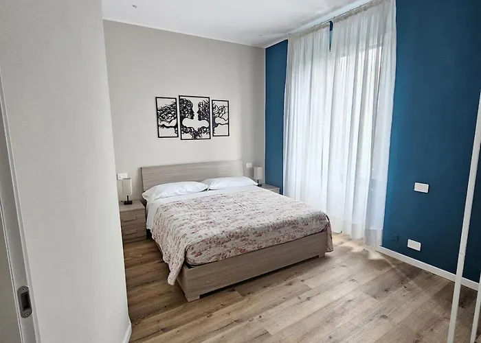 The Tower, Bellavita Apartment *