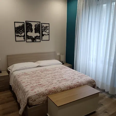 The Tower, Bellavita Apartman *